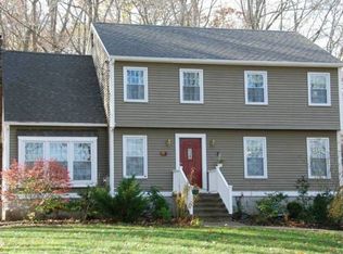 183 River Rd, Madison, CT 06443