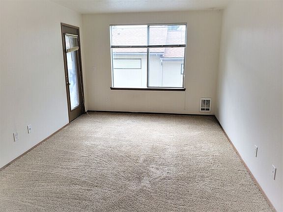 2nd image of 14009 32nd Ave NE APT 301