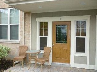 1000 Preston Ave APT 2, Elgin, IL 60120