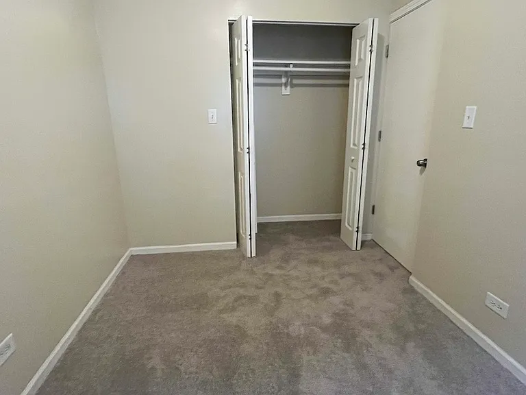 3240 N Clark St #2M — Photo 6