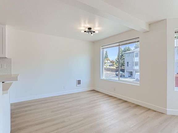 5th image of 602 Terrace St APT 4