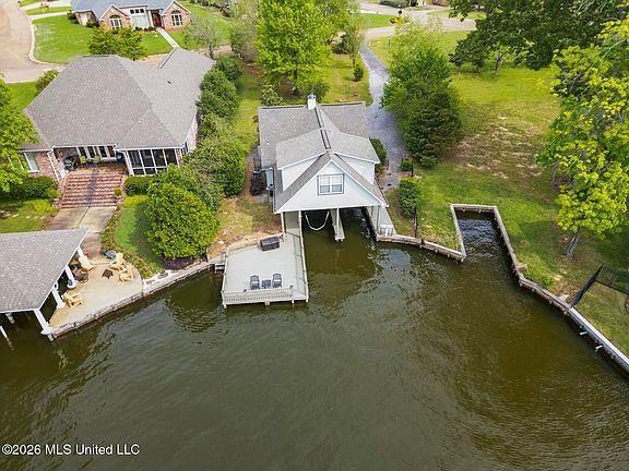 4th image of 113 Northshore Point