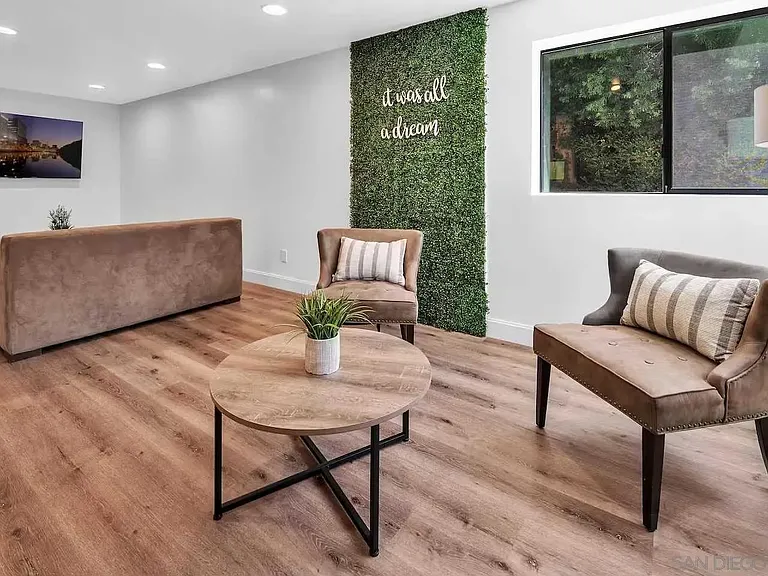 3550 Laketree Dr — Photo 8