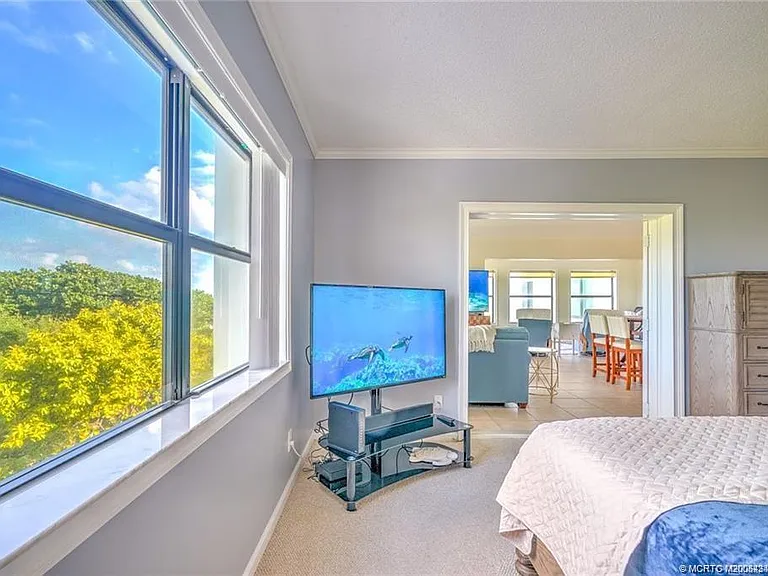 1289 NE Ocean Blvd #5 — Photo 17