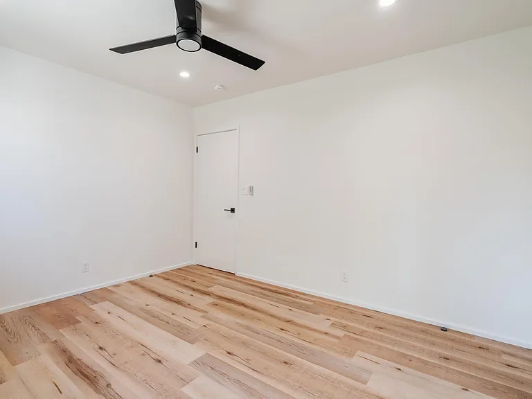 1318 S Ogden Dr #3 — Photo 10