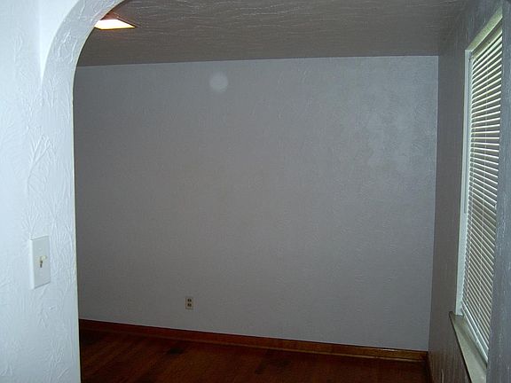 2nd image of 144 1/2 Circle Dr