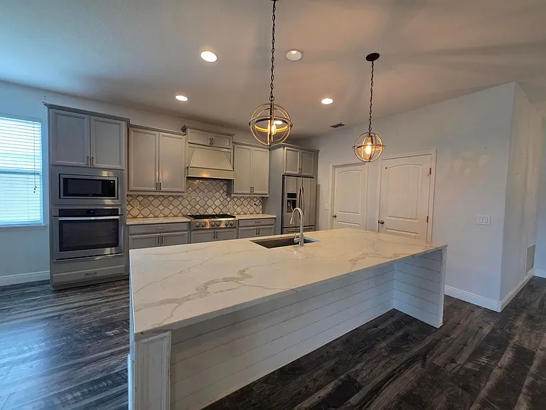 305 Drayton Ave — Photo 10