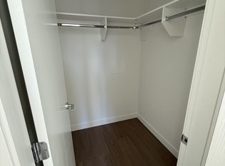 588 Harrison Ave #516, Coquitlam, BC V3J3Z6