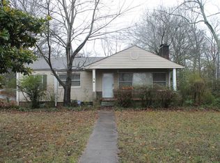 576 E Hunt Rd, Alcoa, TN 37701