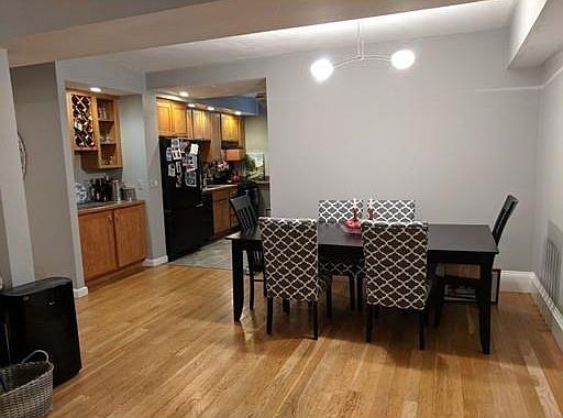 2nd image of 114 Sewall Ave APT 2