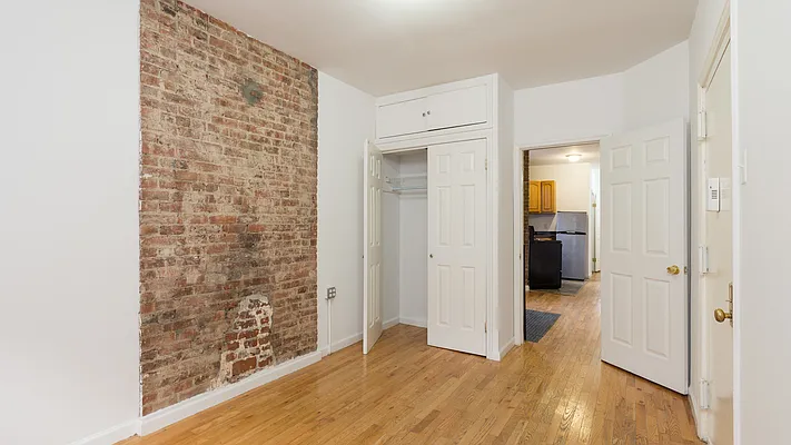 Rented by Nooklyn NYC LLC | media 16