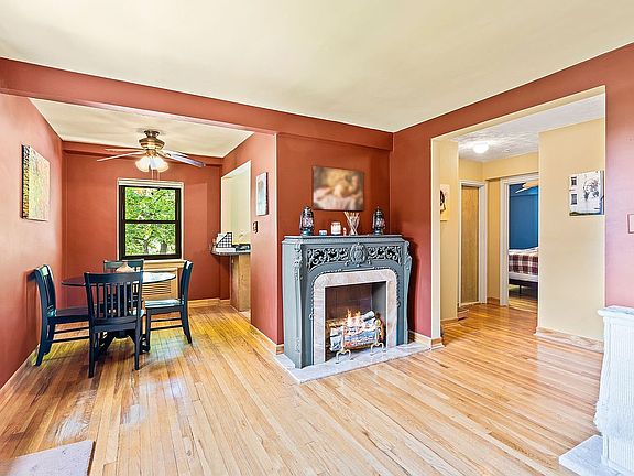 3rd image of 8909 Bay 16 St #C2