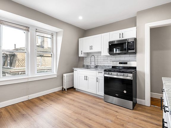 3rd image of 501 Warren St APT 6