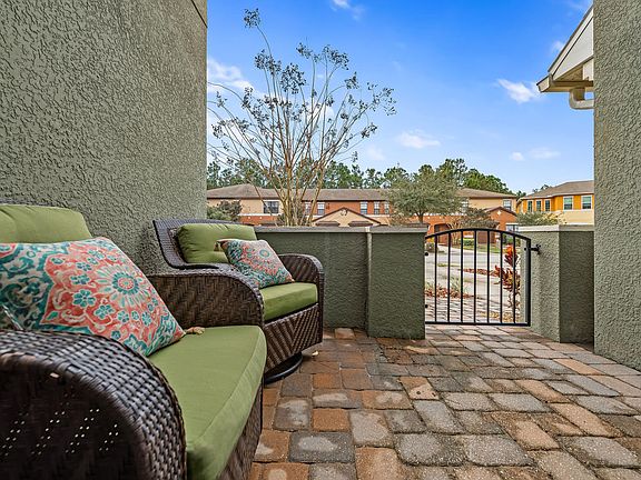 3rd image of 200 Tarracina Way