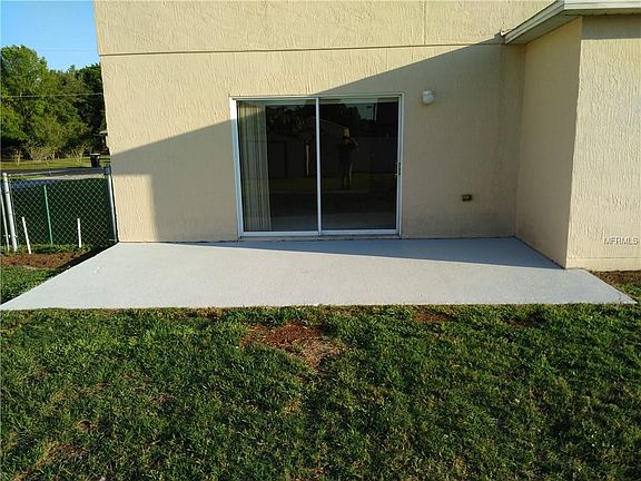 3rd image of 703 Wren Ln
