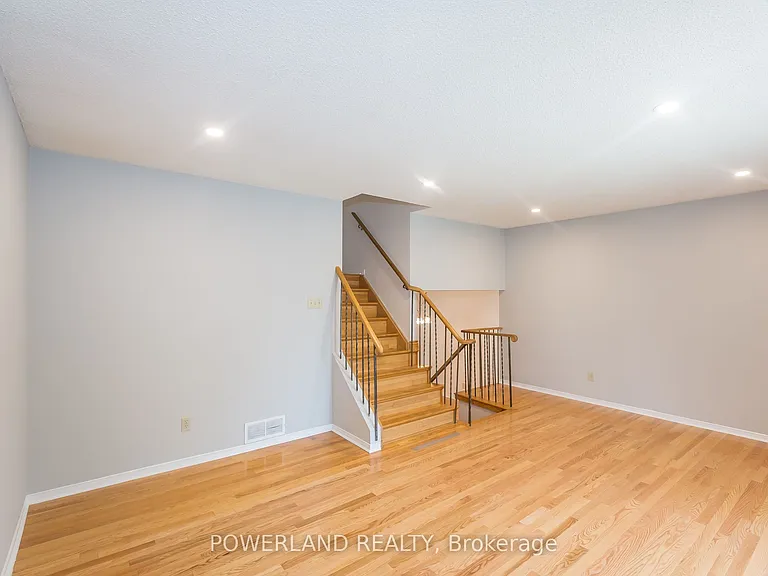 92 Nightstar Dr — Photo 13