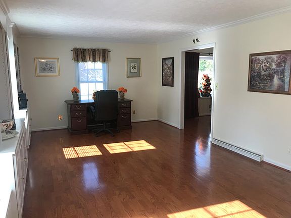 4th image of 3212 Virginia Ln