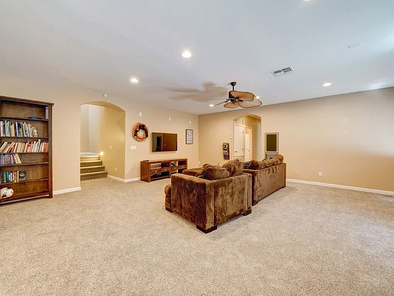 4221 S Danyell Dr — Photo 36