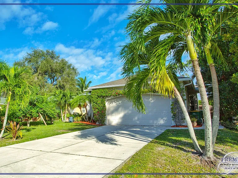 3555 Poinsettia Ave — Photo 6