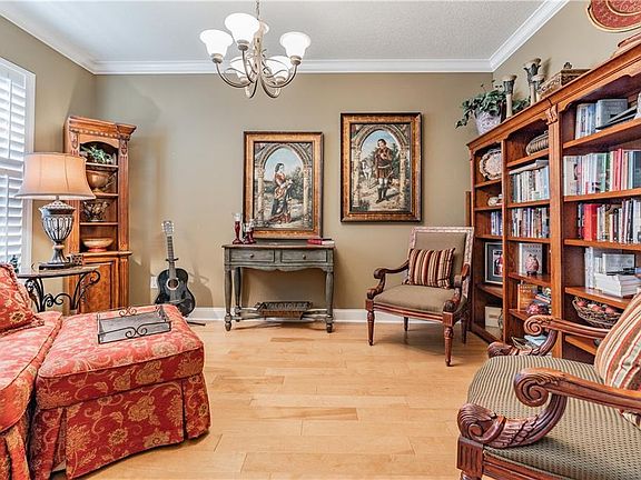 2nd image of 3504 Heards Ferry Dr