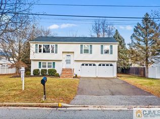 73 Bristol Rd, Piscataway, NJ 08854