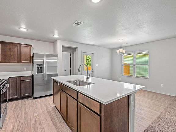 4th image of 2116 Heritage Meadow Ln