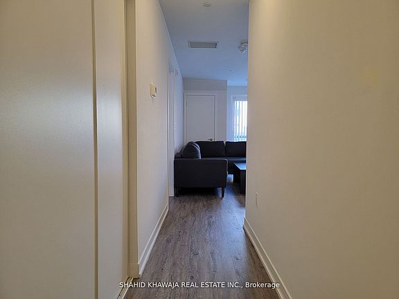 3rd image of 3401 Ridgeway Dr E #304