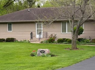 13474 Parkcrest Pl, Roscoe, IL 61073