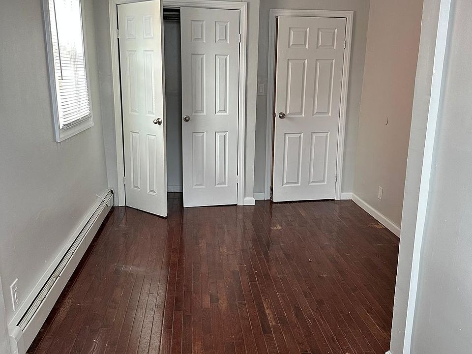 2nd image of 326 Beach 29th St APT 1