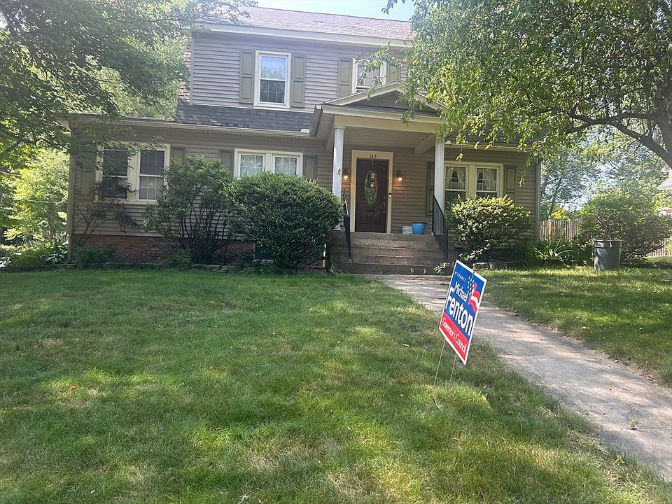 1st image of 142 Springfield St