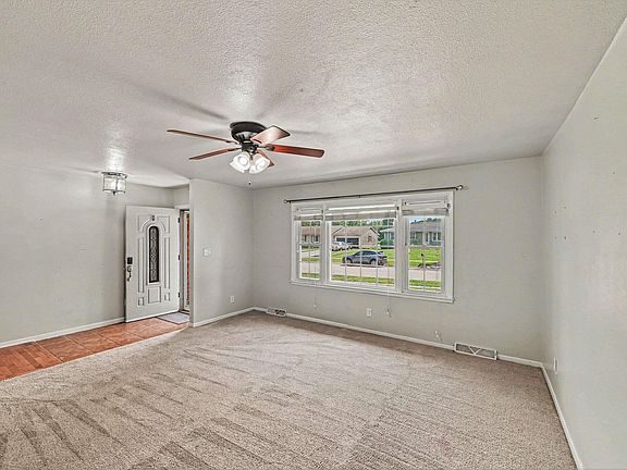 4th image of 5408 SW 12th Ter