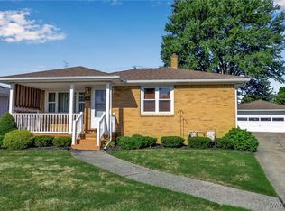 34 Ceil Dr, Cheektowaga, NY 14227