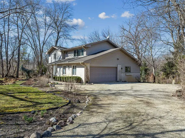 8440 W 116th St, Palos Park, IL 60464