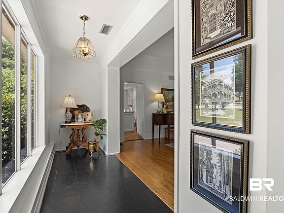 3rd image of 65 Byrnes Blvd