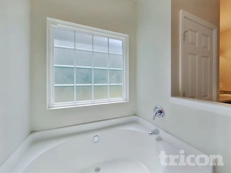 1184 Warm Spring Ct — Photo 10