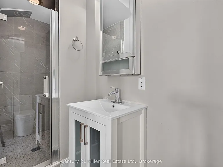 1162 Avondale Dr — Photo 21