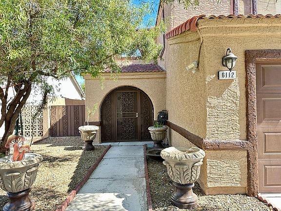 3rd image of 6112 Castle Bay Dr