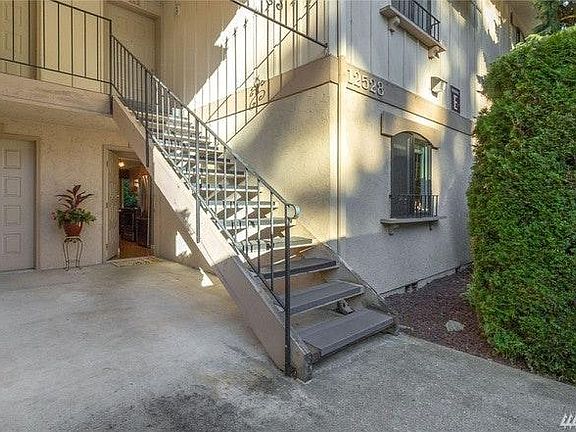 2nd image of 12528 NE 117th Pl APT E3