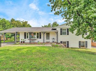 917 Colbourne Ave, Vinton, VA 24179