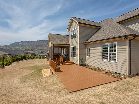 3rd image of 1032 Lynnstone Dr