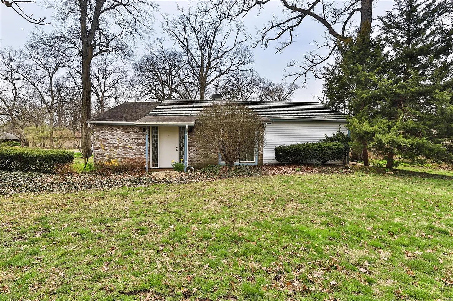 9407 Gates Manor Ct photo 1