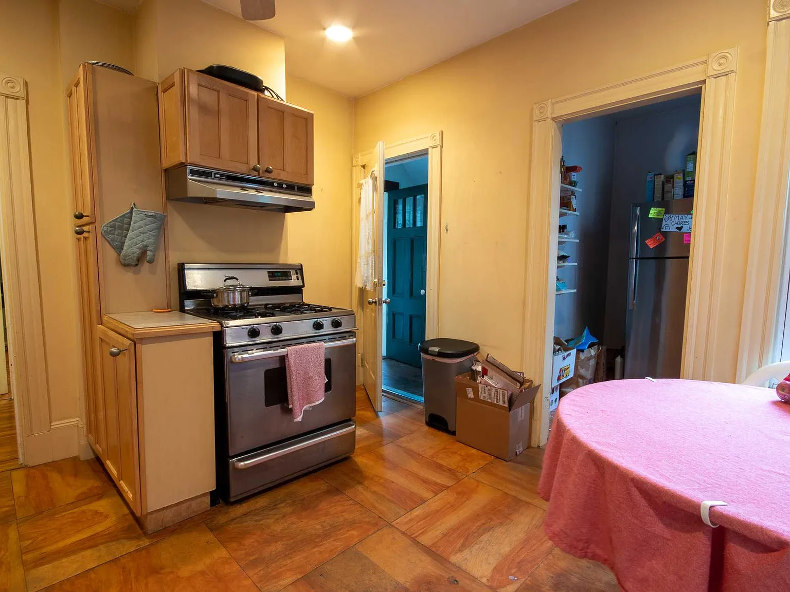 4 bed, $4,100 — Photo 2