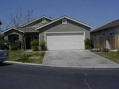 362 Topaz St photo 1
