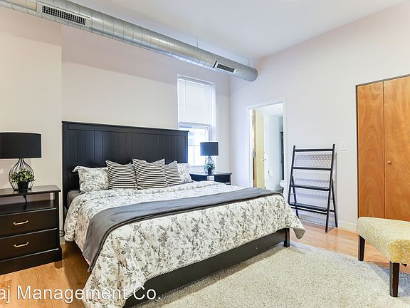 4th image of 2032 Race St #10317695