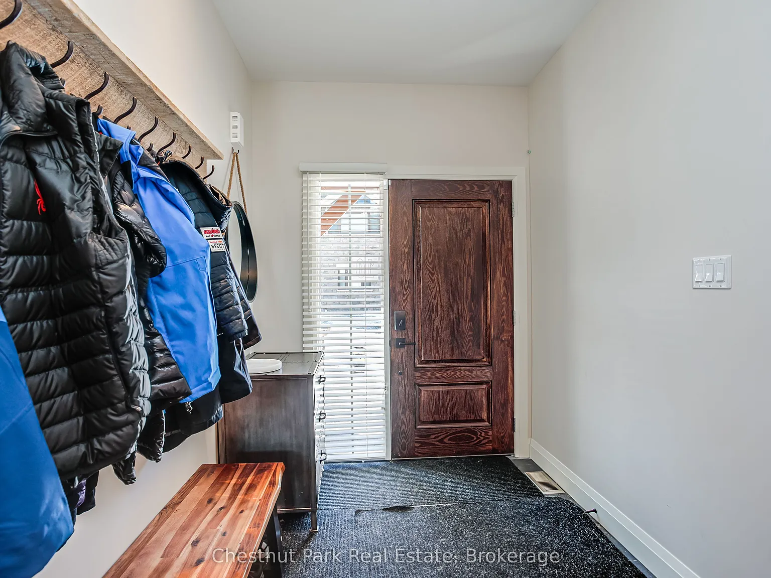 3 bed, $3,500 — Photo 3