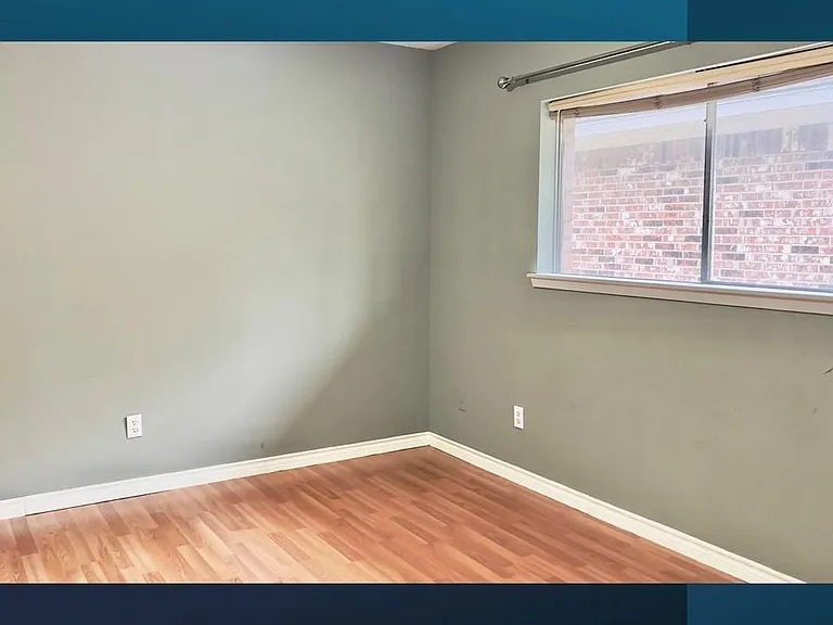 439 Woodrail Dr — Photo 17