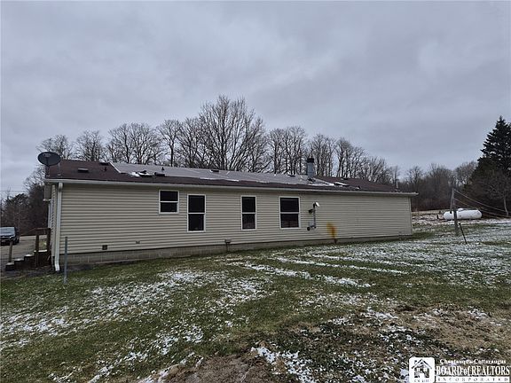 3rd image of 5743 Stockton Hartfield Rd