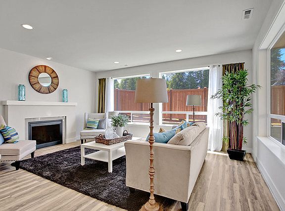 2nd image of 612 153rd Pl SW