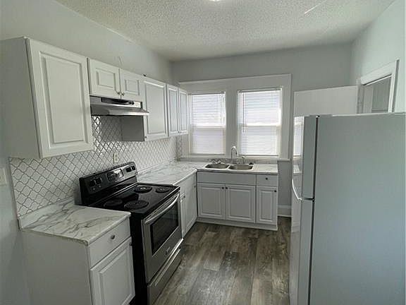 3rd image of 118 N Linwood Ave #A