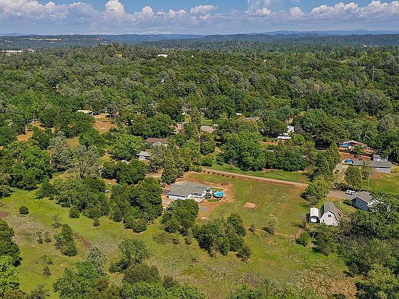 3rd image of 6274 Linda Dr